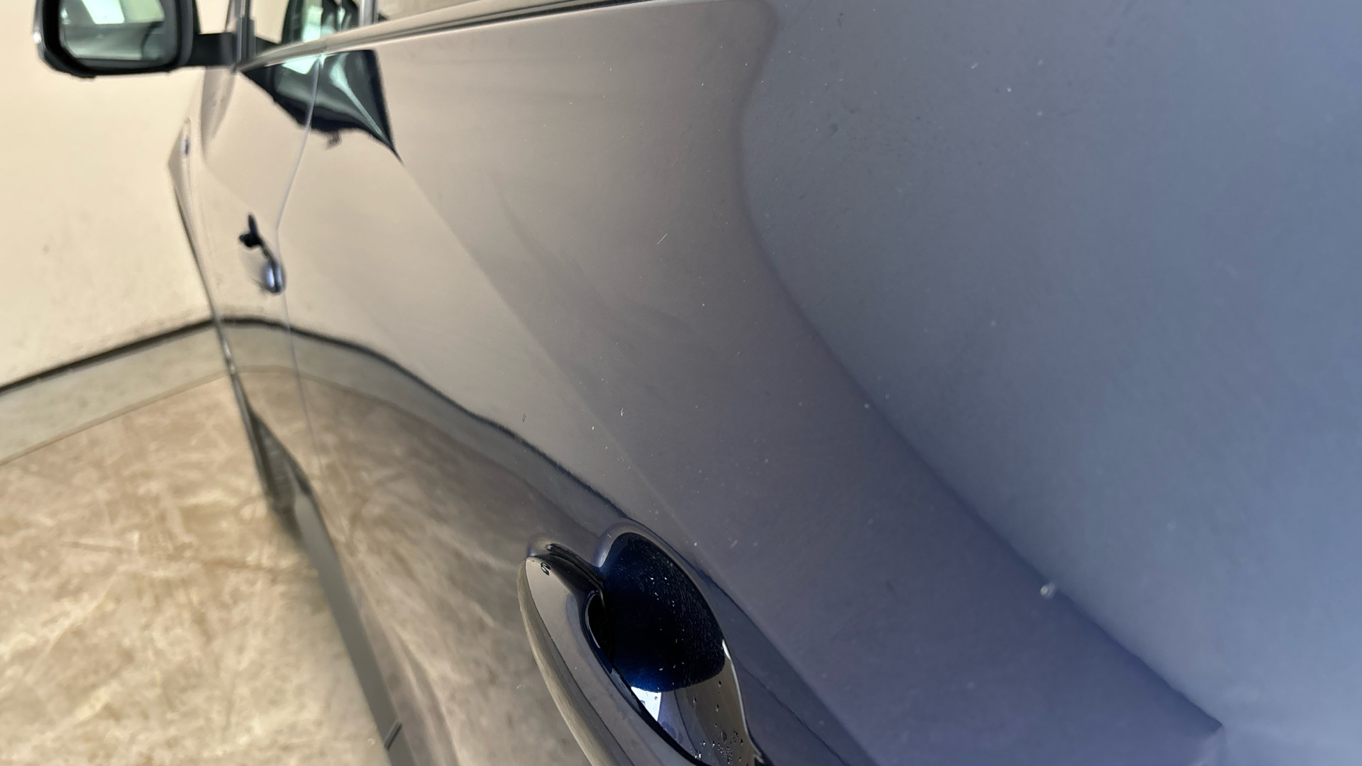 4020888 150kW Touring 71.4kWh 5dr Auto AWD