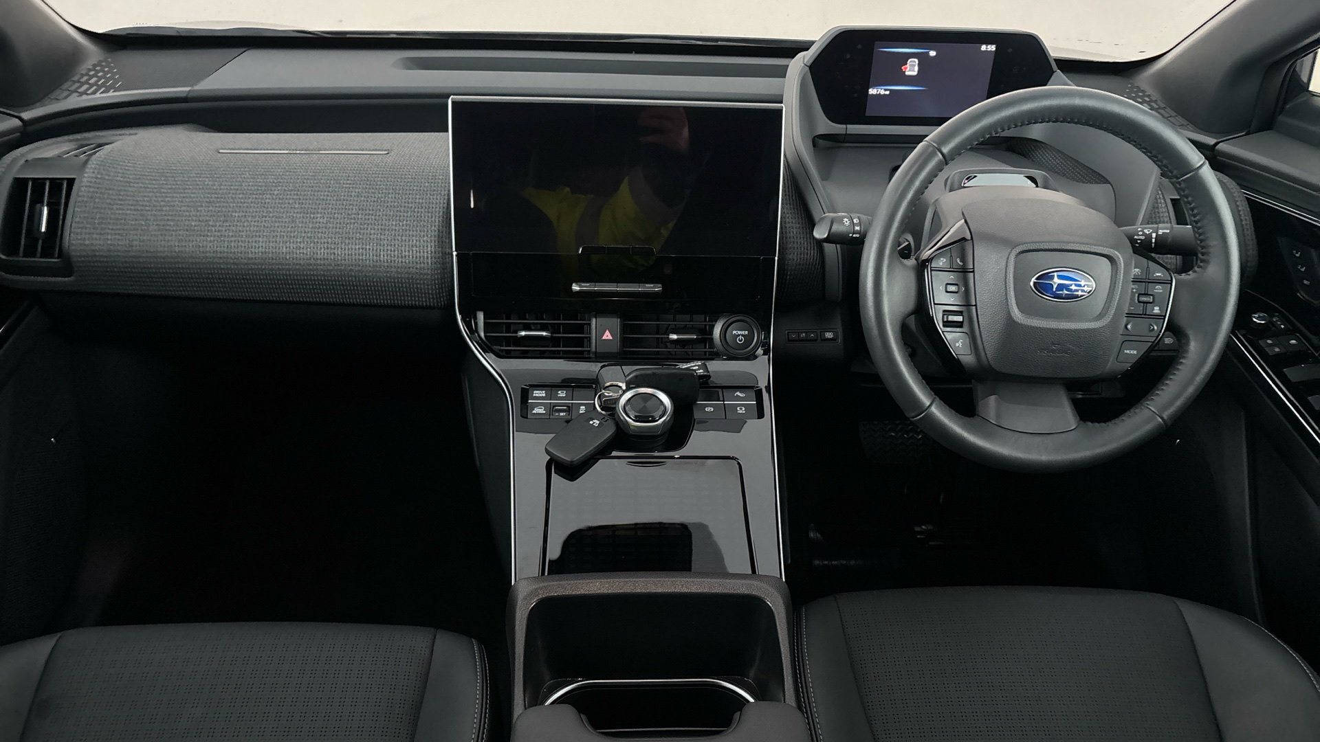 4020888 150kW Touring 71.4kWh 5dr Auto AWD