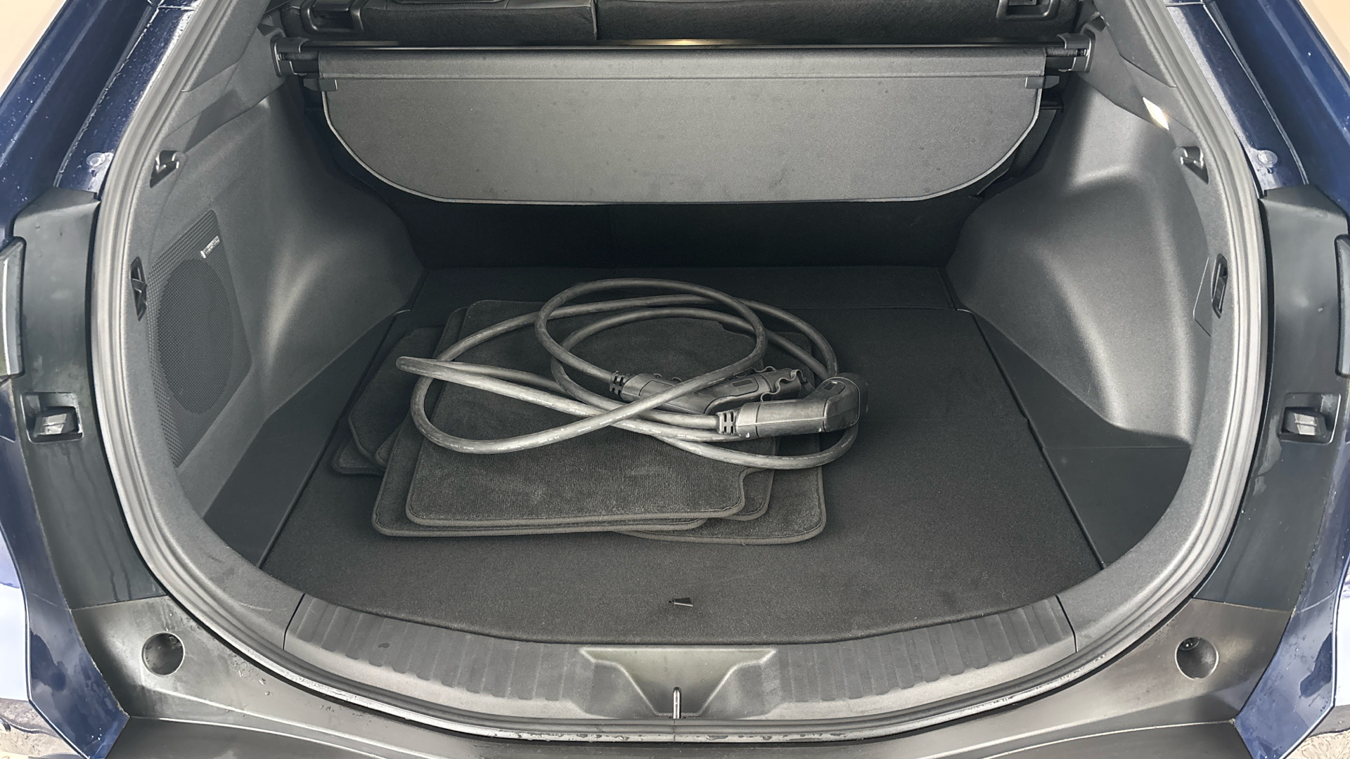 4020888 150kW Touring 71.4kWh 5dr Auto AWD