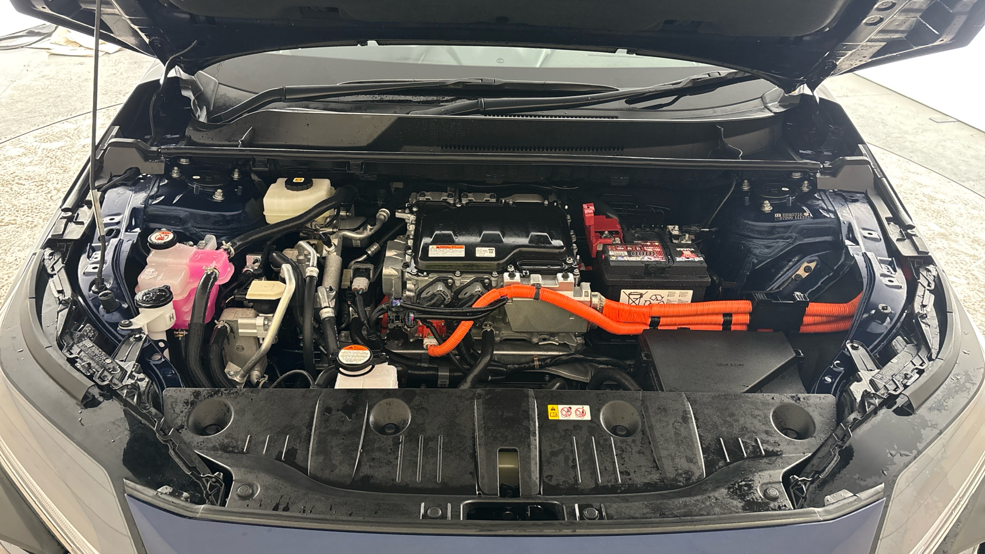 4020888 150kW Touring 71.4kWh 5dr Auto AWD