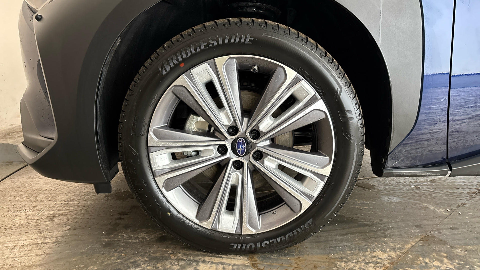 4020888 150kW Touring 71.4kWh 5dr Auto AWD