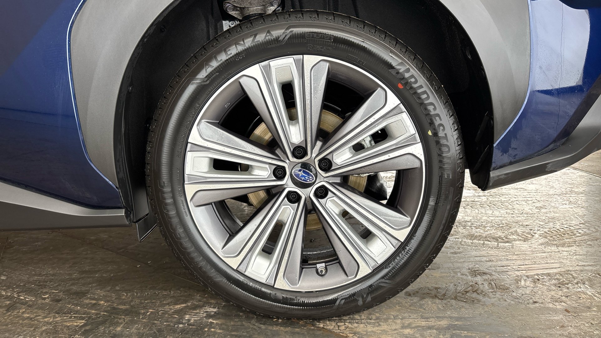 4020888 150kW Touring 71.4kWh 5dr Auto AWD