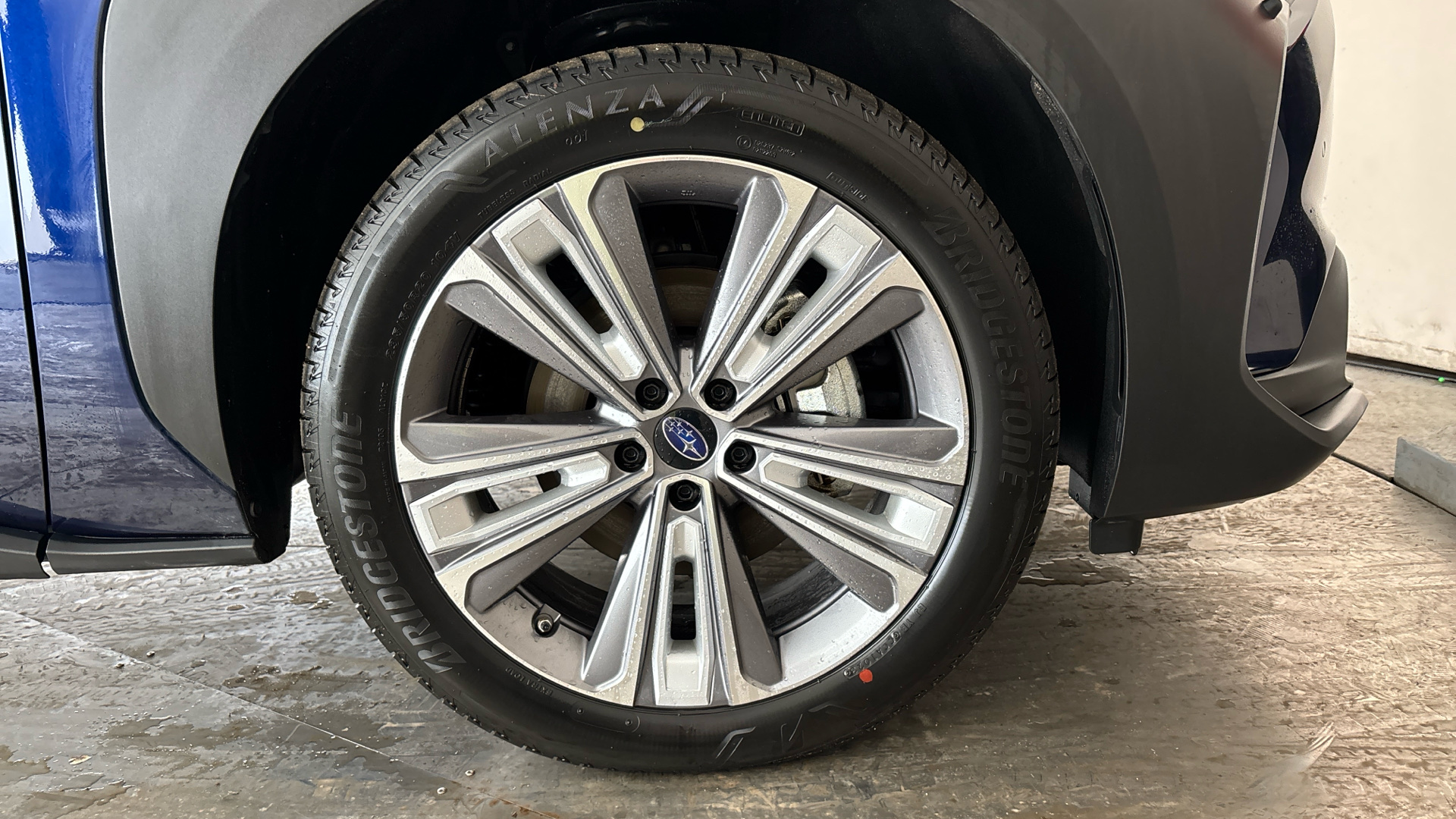 4020888 150kW Touring 71.4kWh 5dr Auto AWD