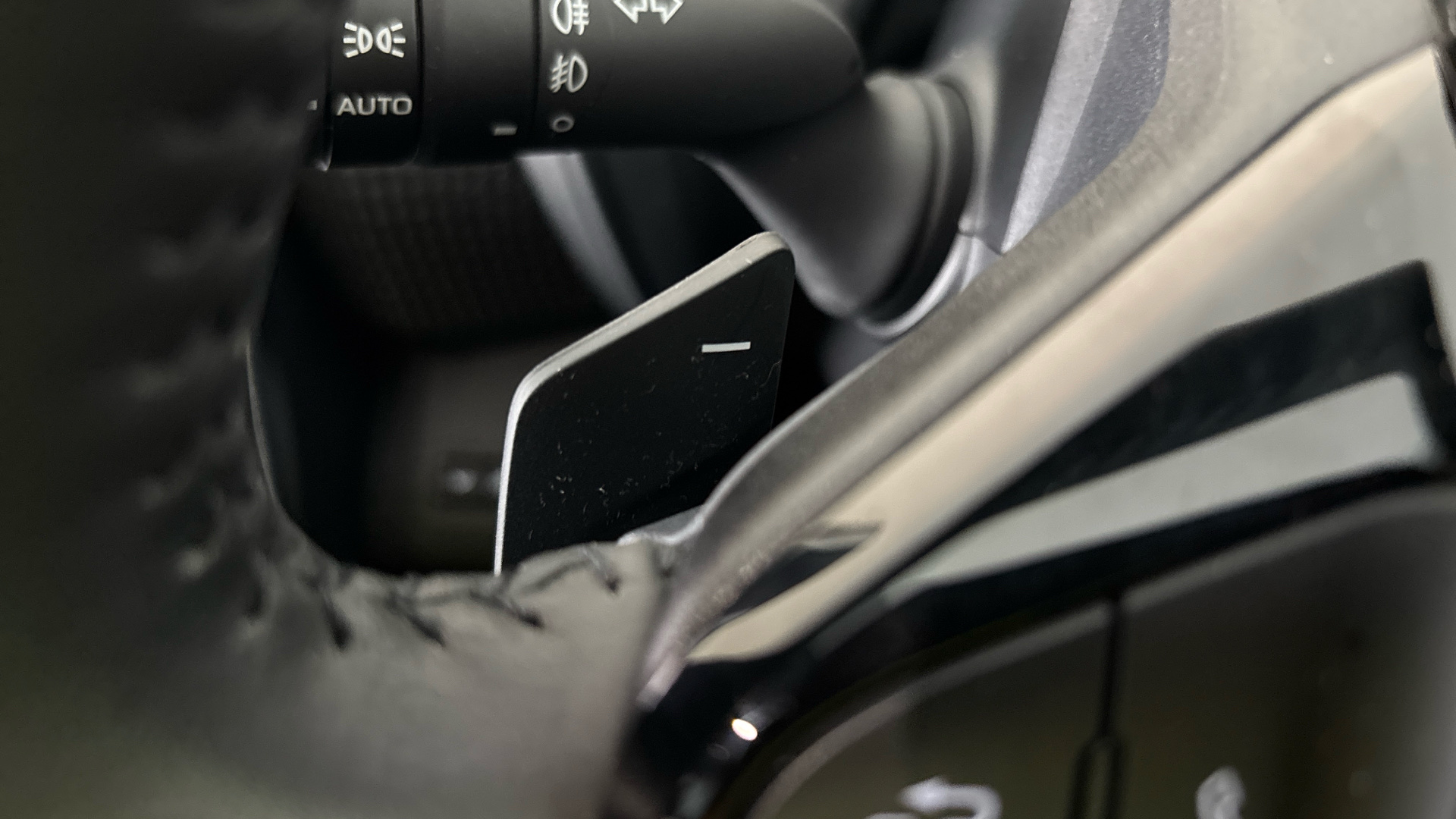 4020888 150kW Touring 71.4kWh 5dr Auto AWD