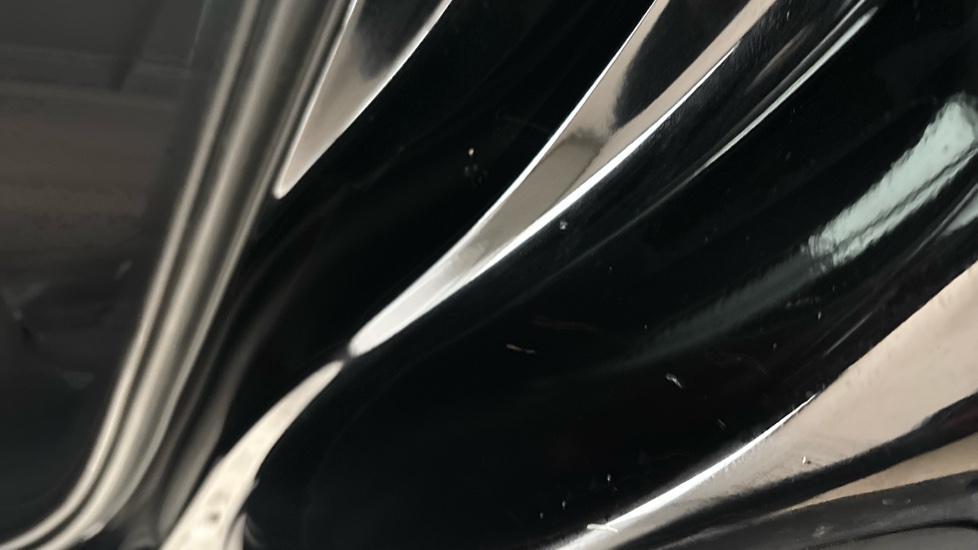 VOLVO XC40 scratches