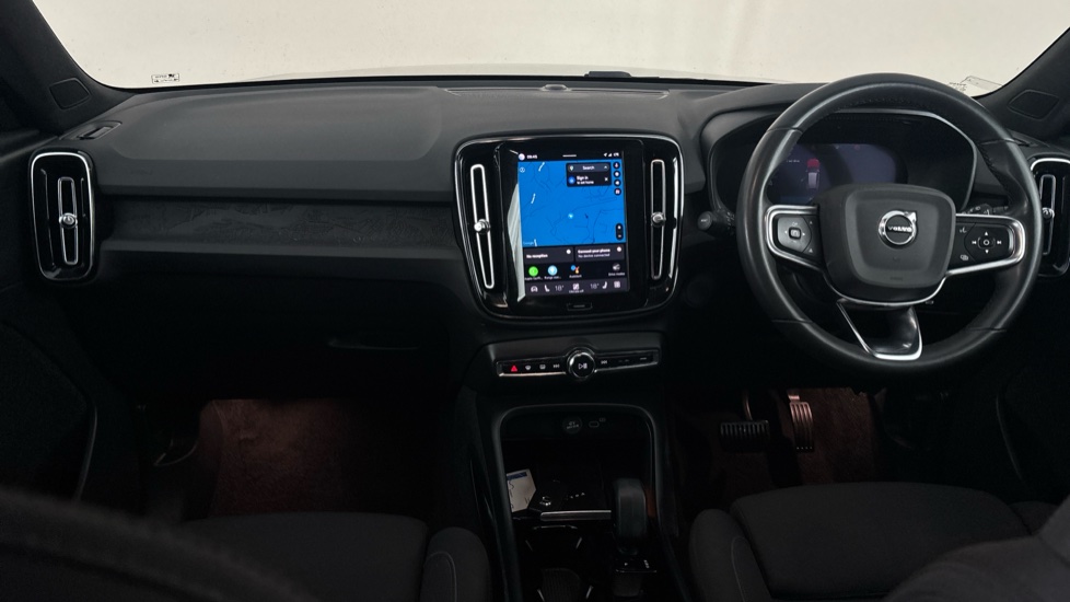 VOLVO XC40 Image 11