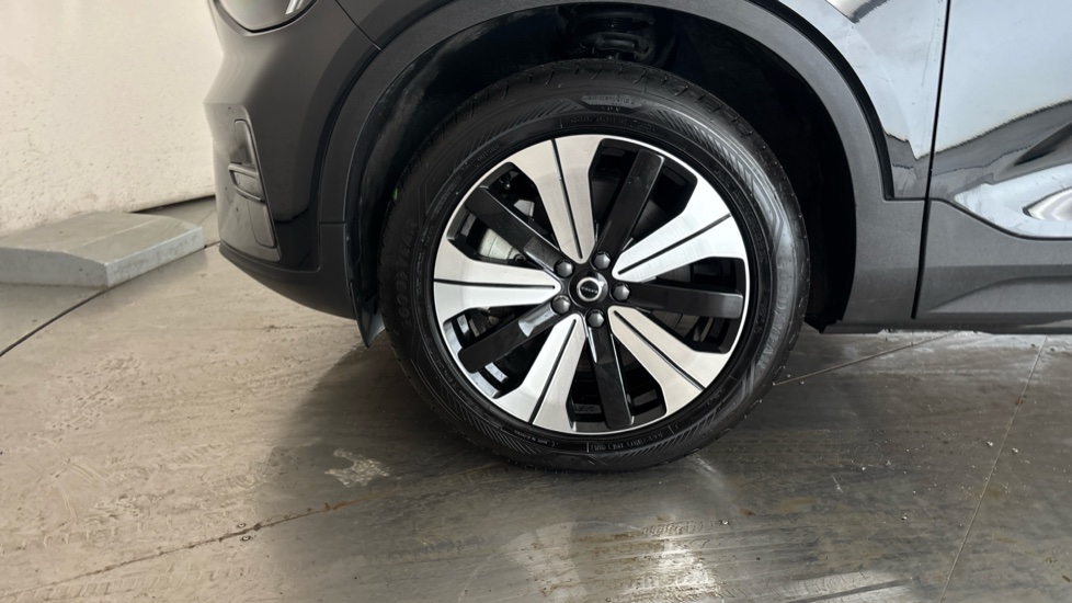 VOLVO XC40 Image 17