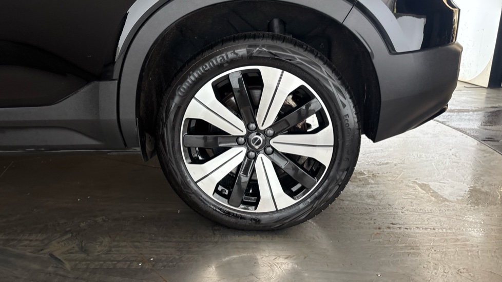 VOLVO XC40 Image 18