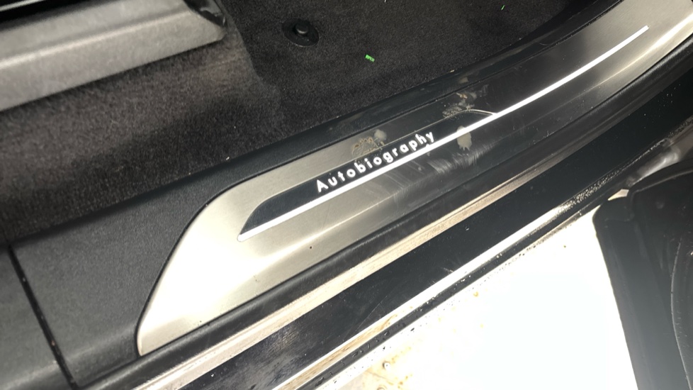 LAND ROVER RANGE ROVER SPORT scratches