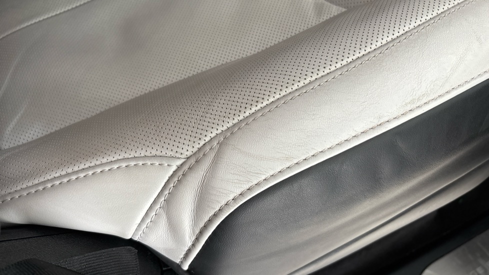 LAND ROVER RANGE ROVER SPORT Worn/stain