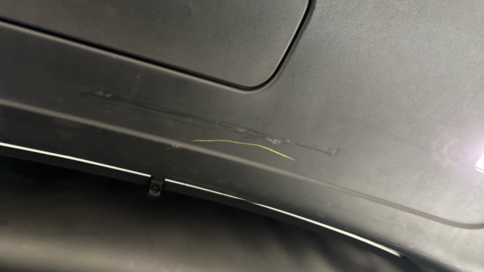 LAND ROVER RANGE ROVER SPORT Scuff and contamination