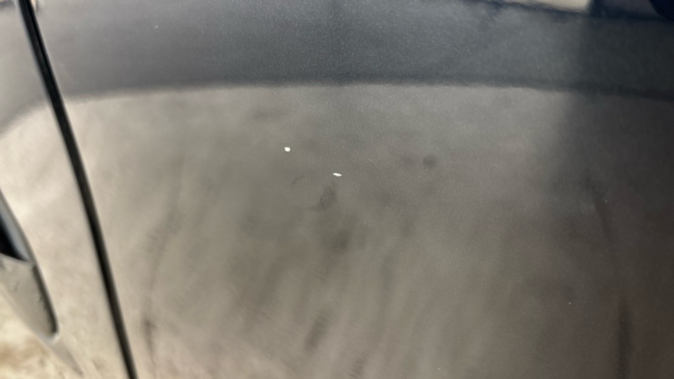 BMW iX3 Chips and scratches
