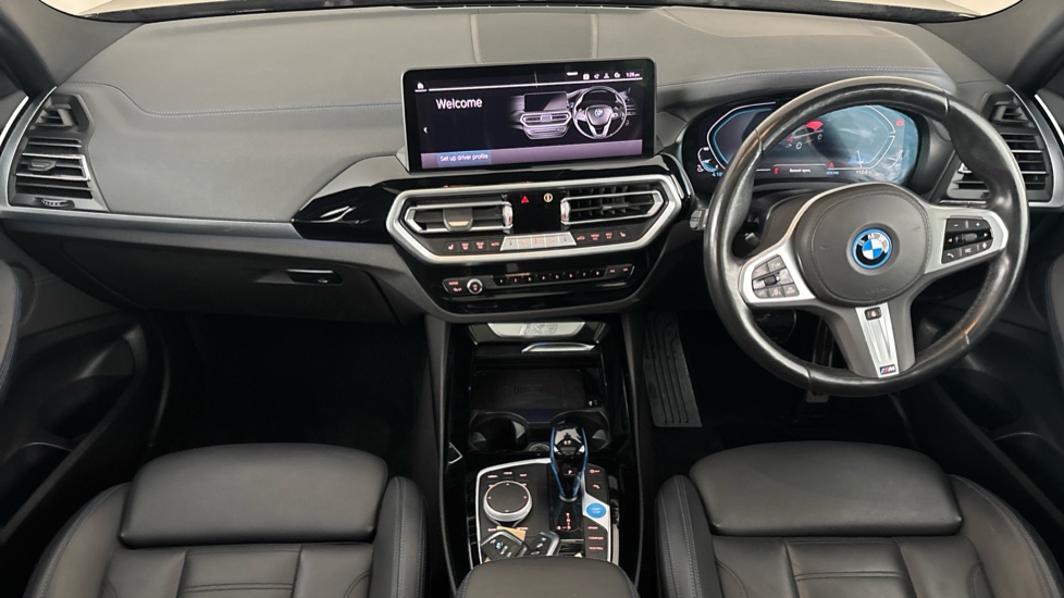 BMW iX3 Image 11