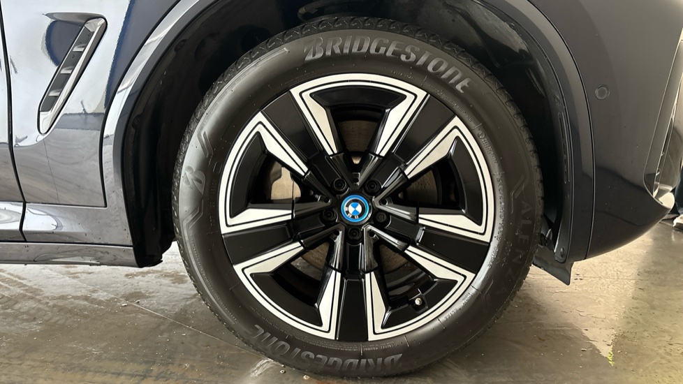 BMW iX3 Image 20