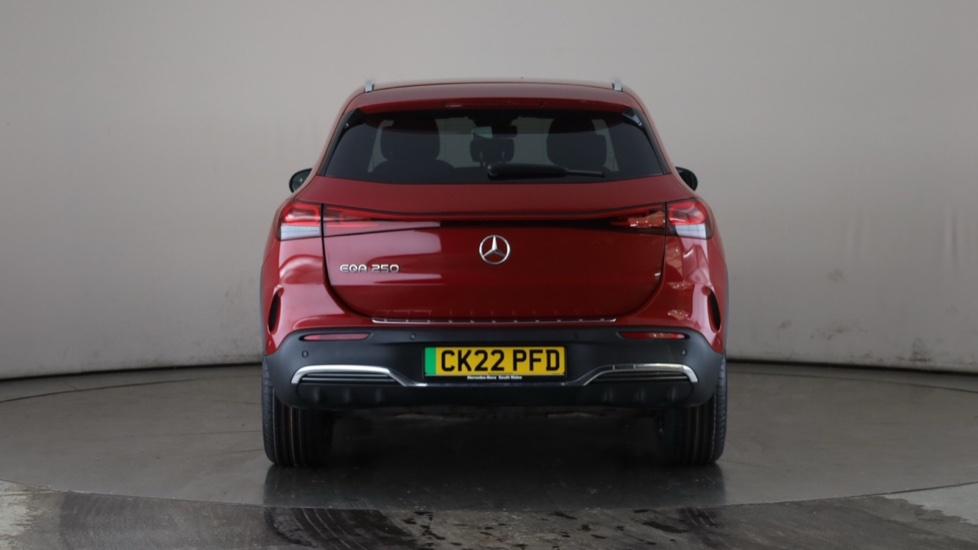 MERCEDES EQA Image 4