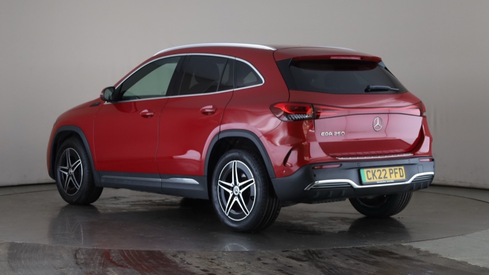 MERCEDES EQA Image 3