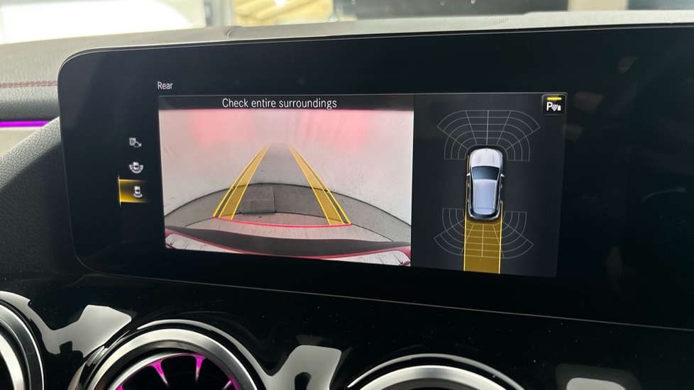 MERCEDES EQA Reverse camera