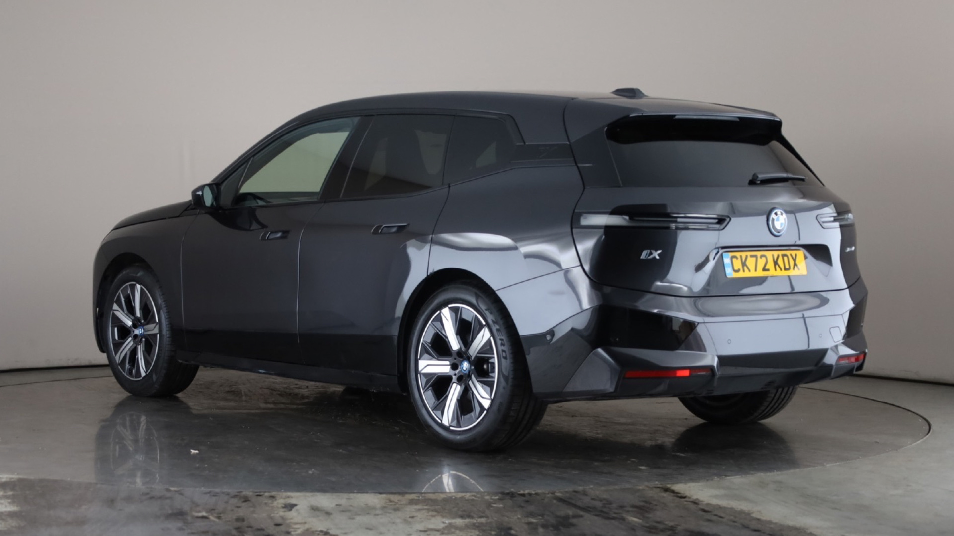 4027423 240kW xDrive40 M Sport 76.6kWh 5dr Auto