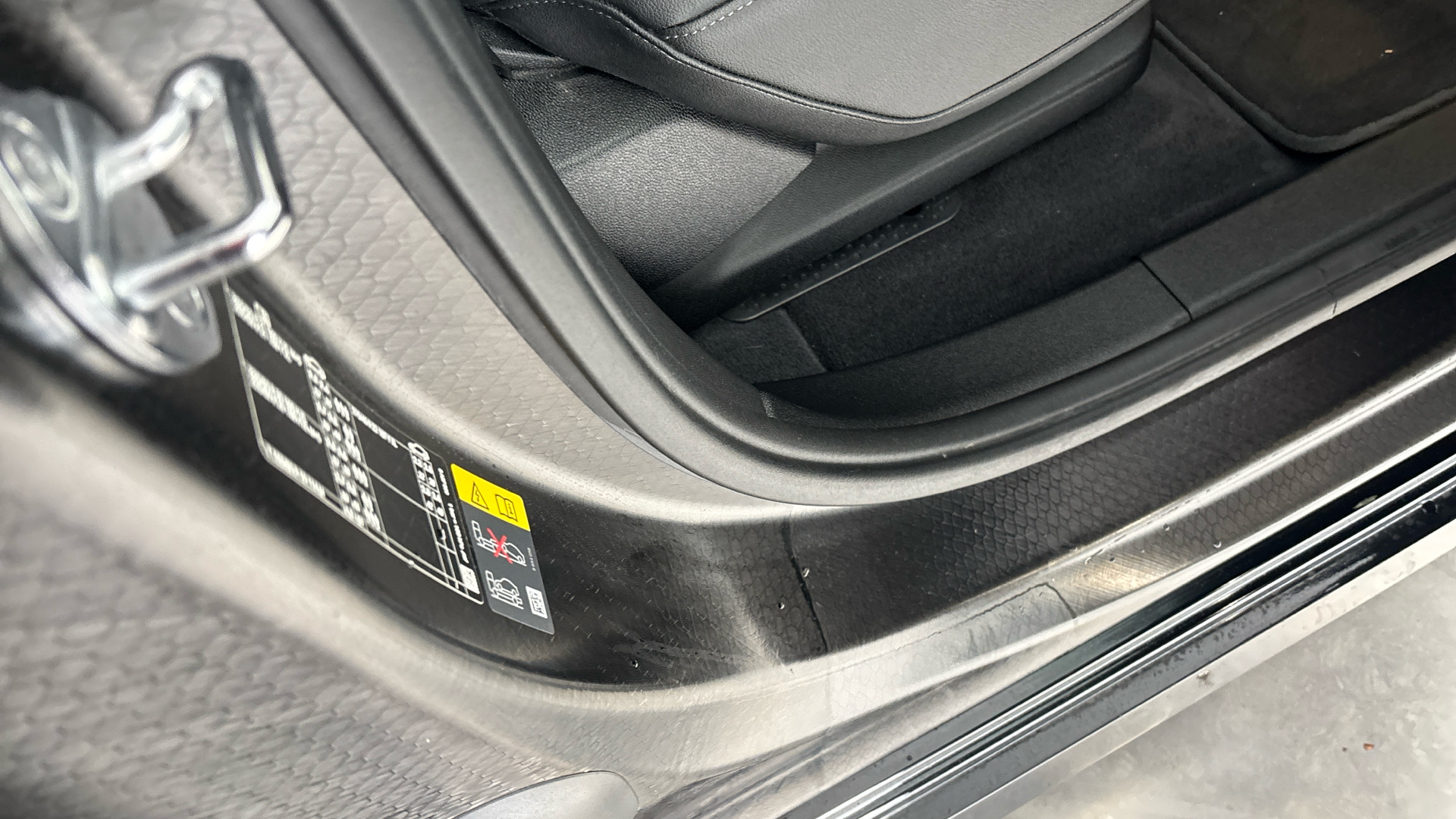 4027423 240kW xDrive40 M Sport 76.6kWh 5dr Auto