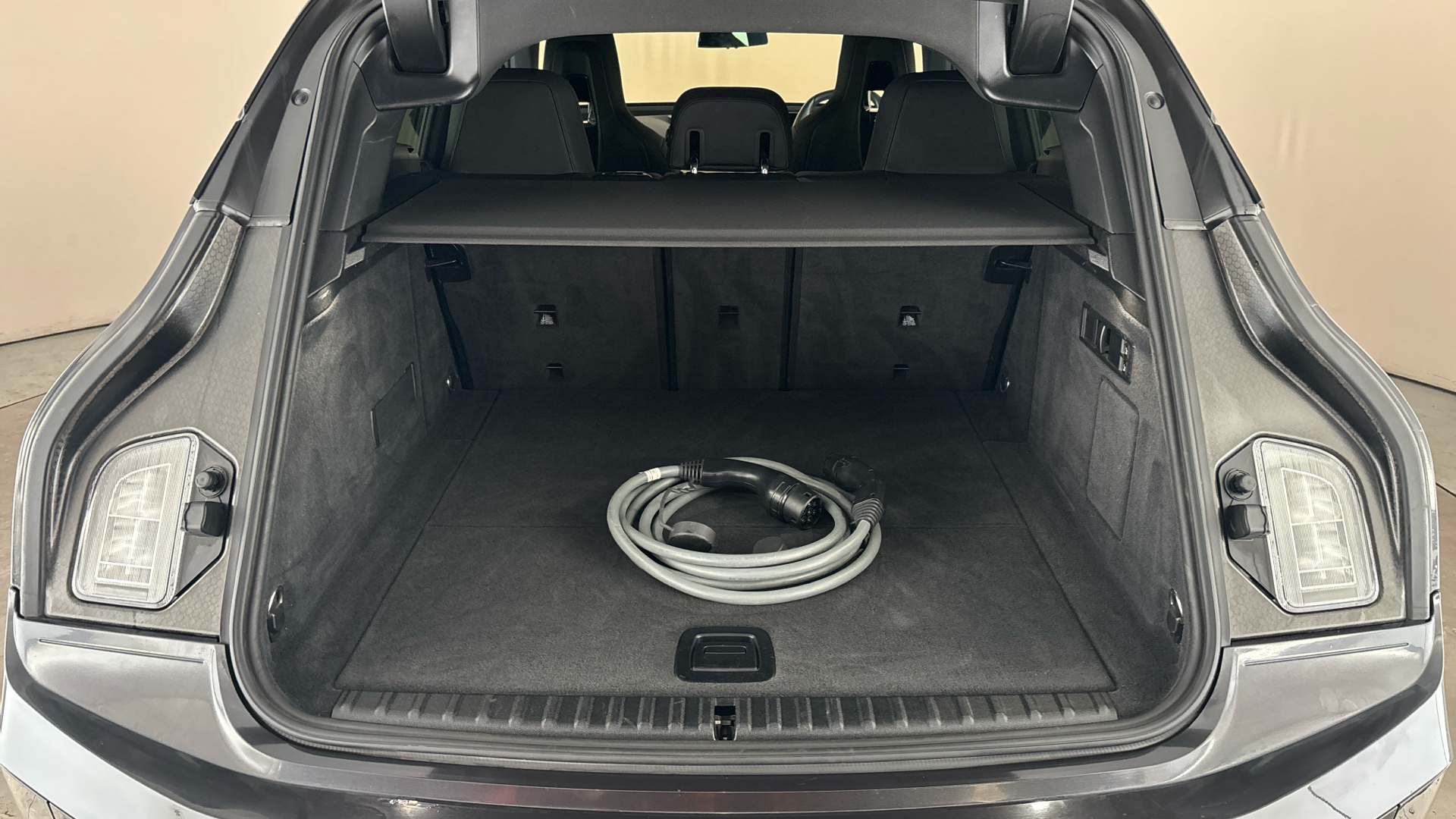 4027423 240kW xDrive40 M Sport 76.6kWh 5dr Auto