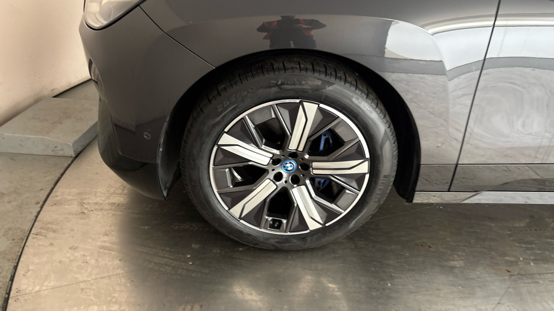 4027423 240kW xDrive40 M Sport 76.6kWh 5dr Auto