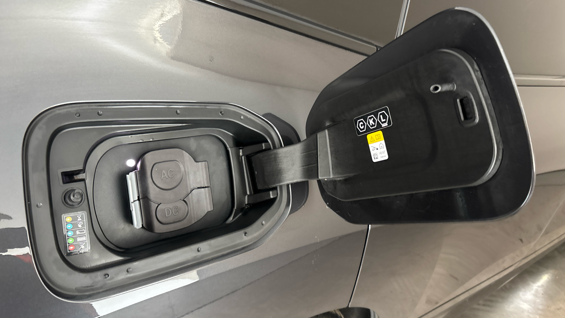 4027423 240kW xDrive40 M Sport 76.6kWh 5dr Auto