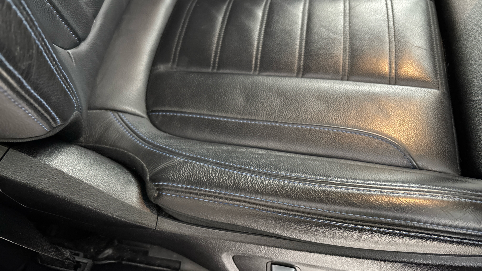 4020750 210kW M Sport 80kWh 5dr Auto