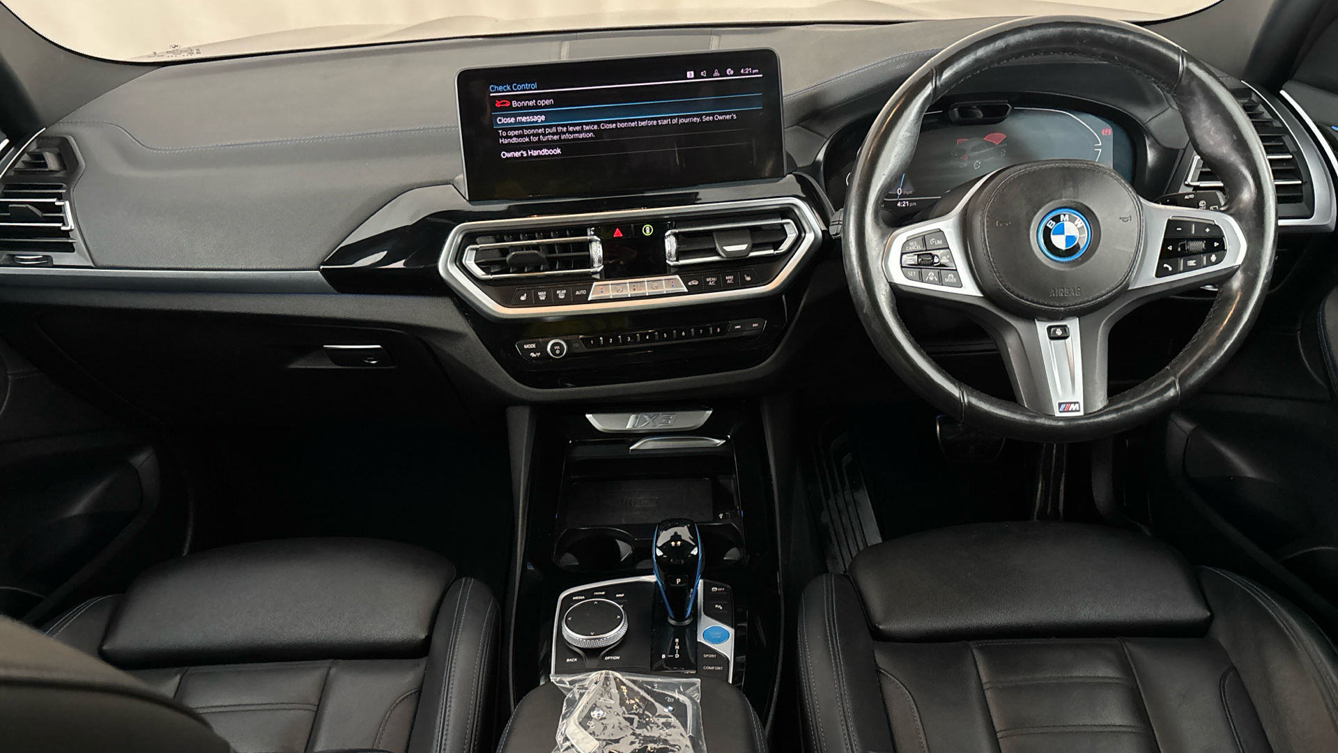 4020750 210kW M Sport 80kWh 5dr Auto