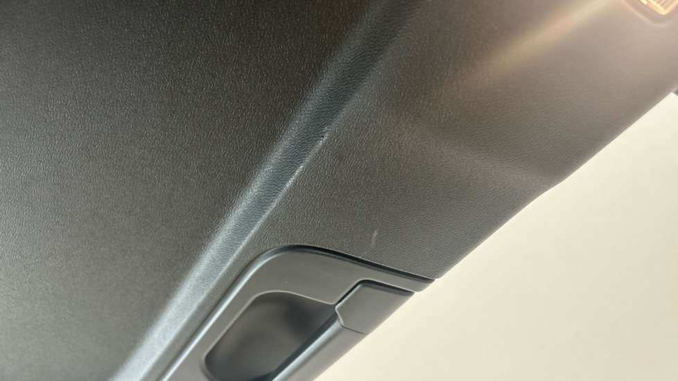 VOLVO XC60 Scuff