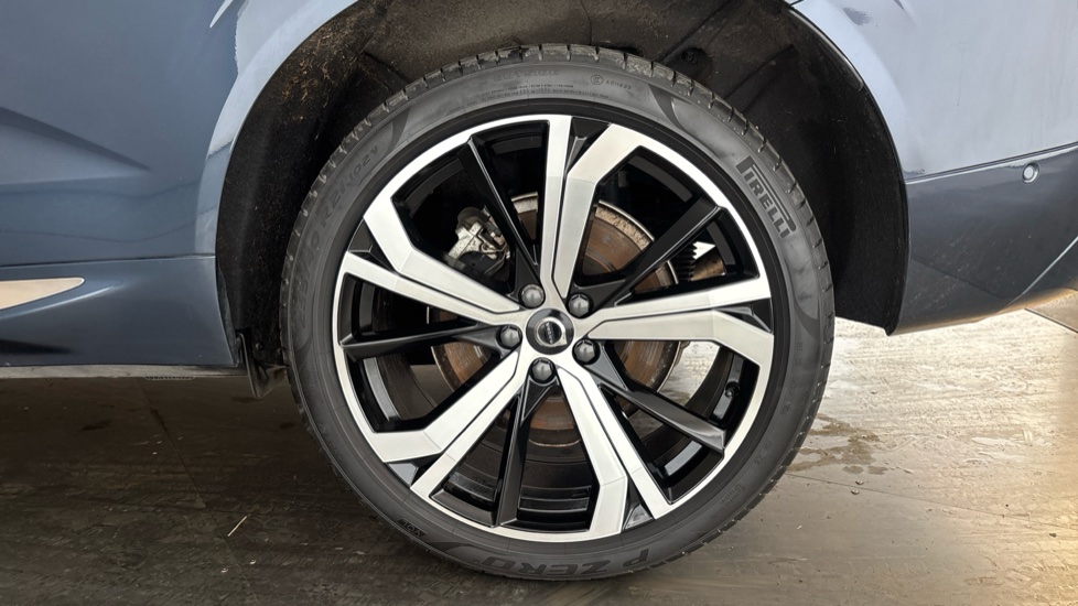 VOLVO XC60 Image 18