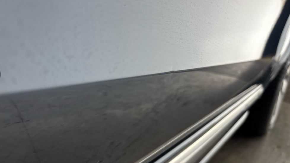 VOLVO XC90 dent