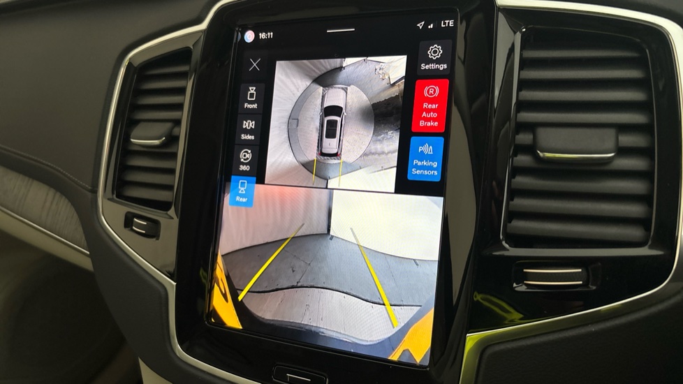 VOLVO XC90 reverse camera