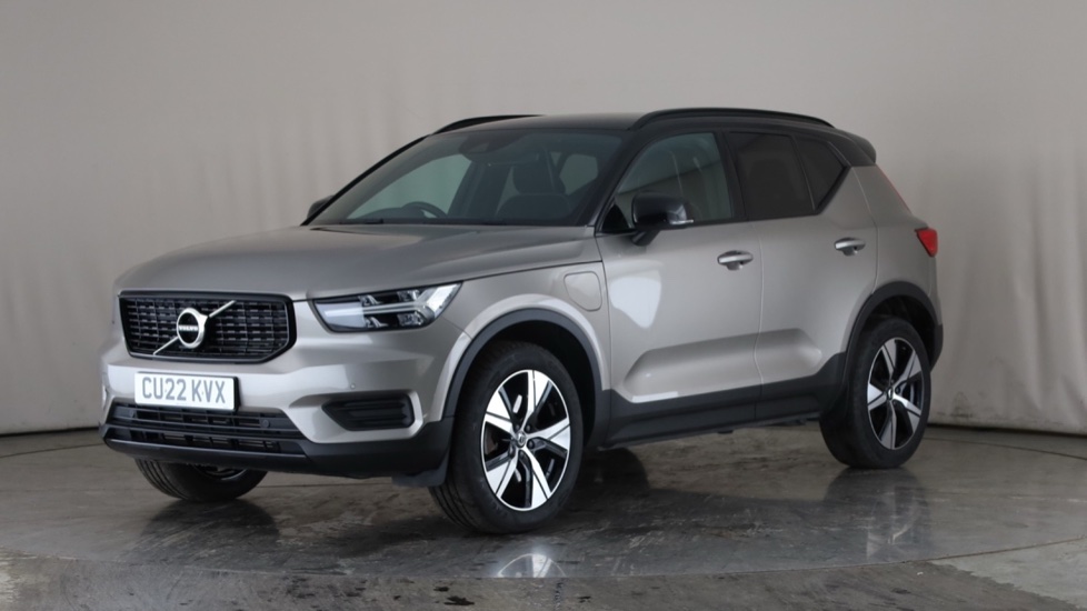 Used VOLVO XC40