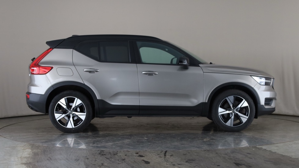 VOLVO XC40 Image 6