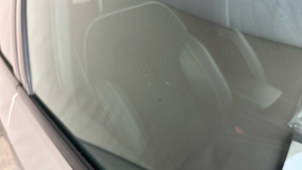 VOLVO XC40 Scratches