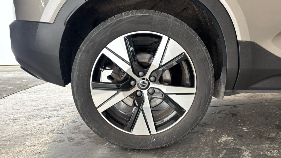 VOLVO XC40 Image 19