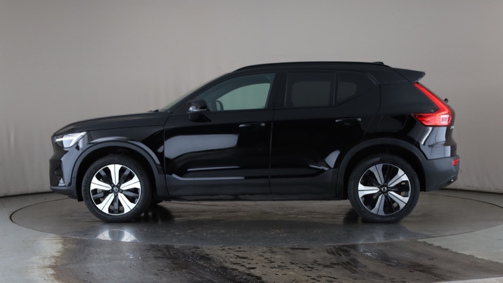 VOLVO XC40 Image 2