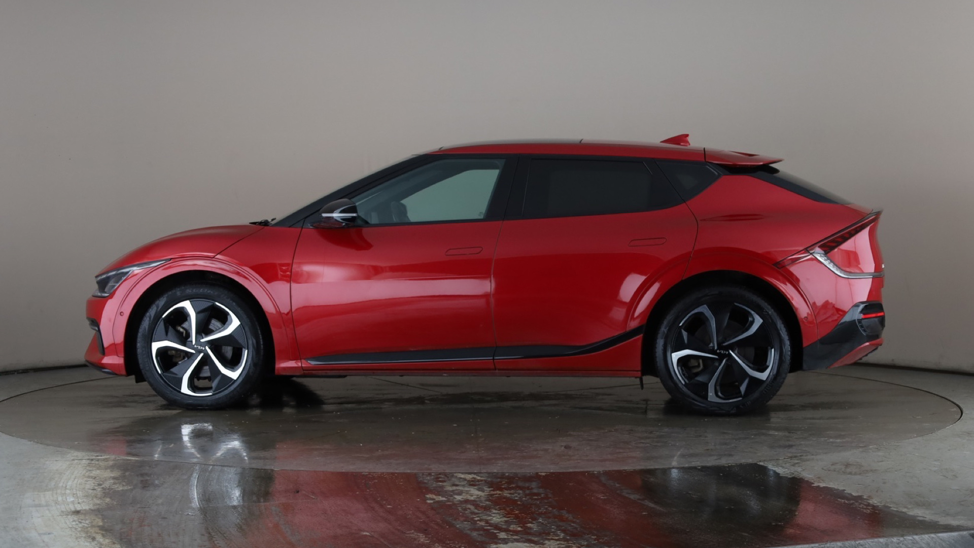 4027736 236kW GT Line S 77.4kWh 5dr AWD Auto