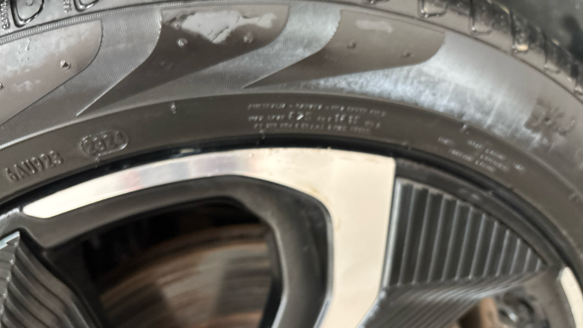 4027736 236kW GT Line S 77.4kWh 5dr AWD Auto