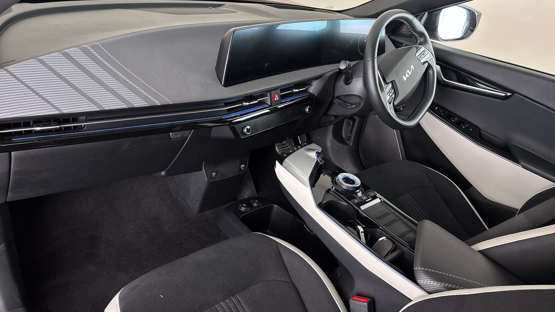 4027736 236kW GT Line S 77.4kWh 5dr AWD Auto