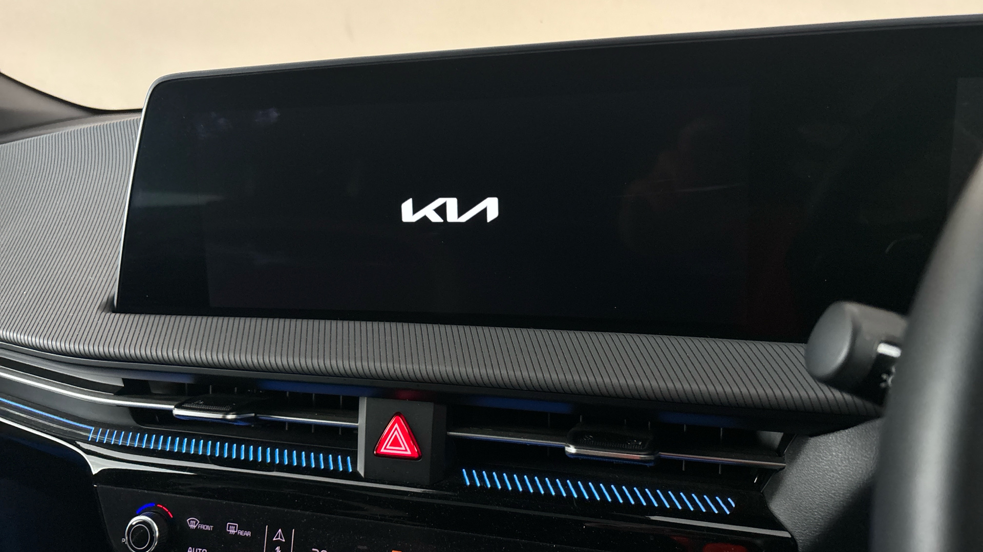 4027736 236kW GT Line S 77.4kWh 5dr AWD Auto