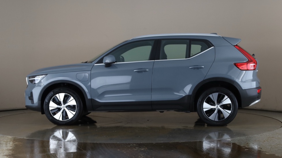 VOLVO XC40 Image 2