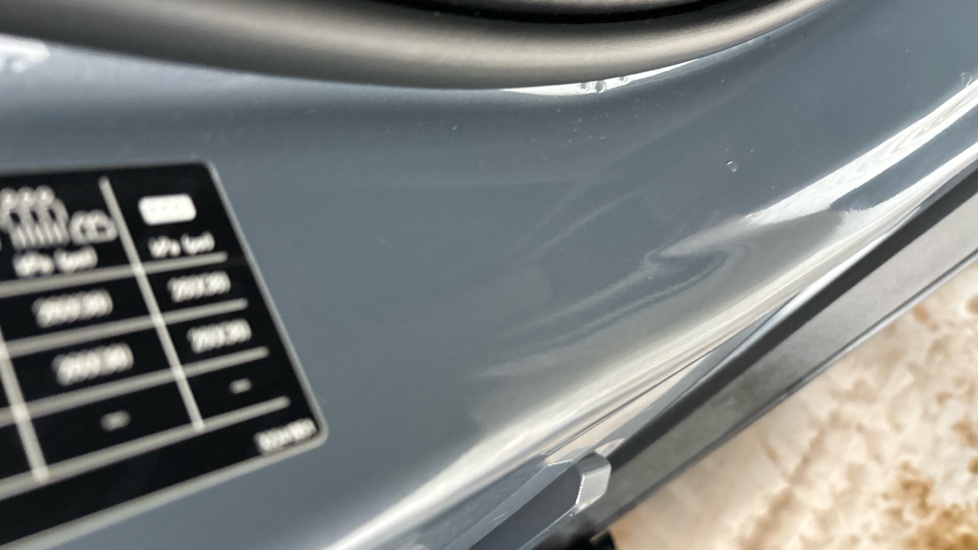 VOLVO XC40 dent