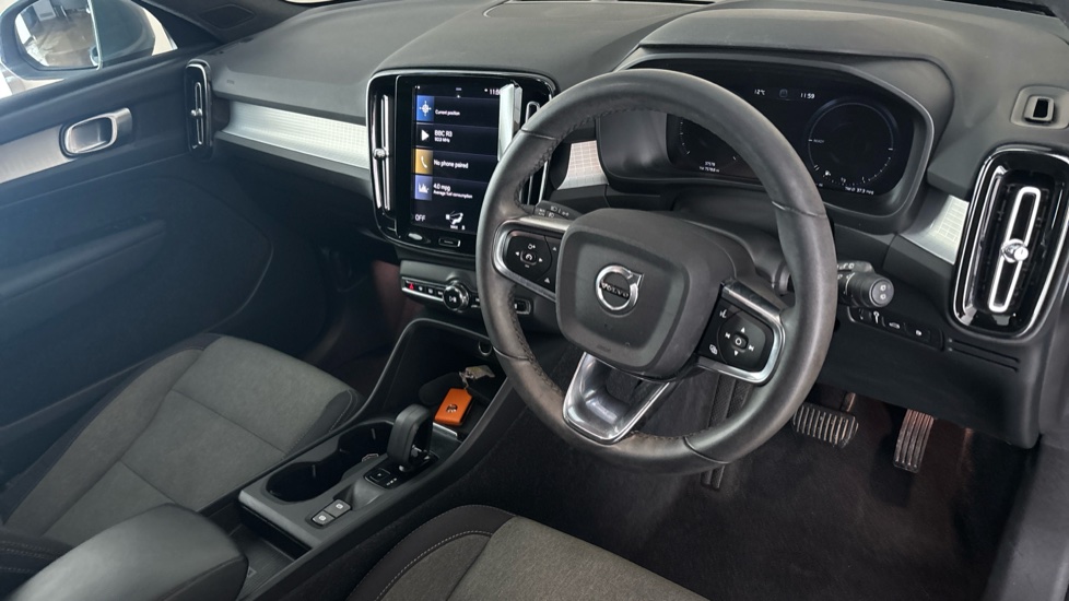 VOLVO XC40 Image 9