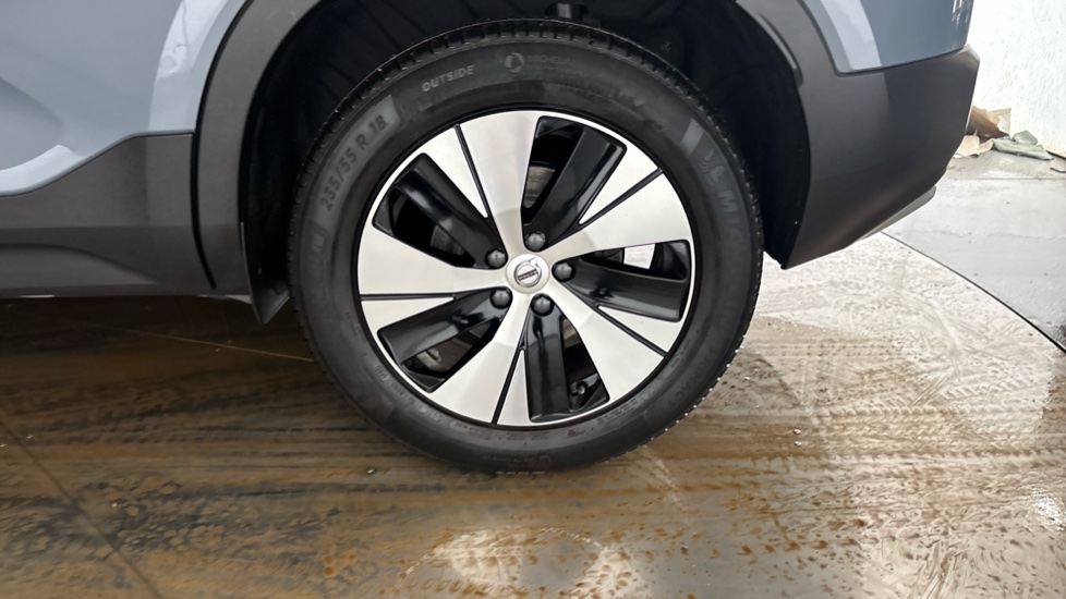 VOLVO XC40 Image 18