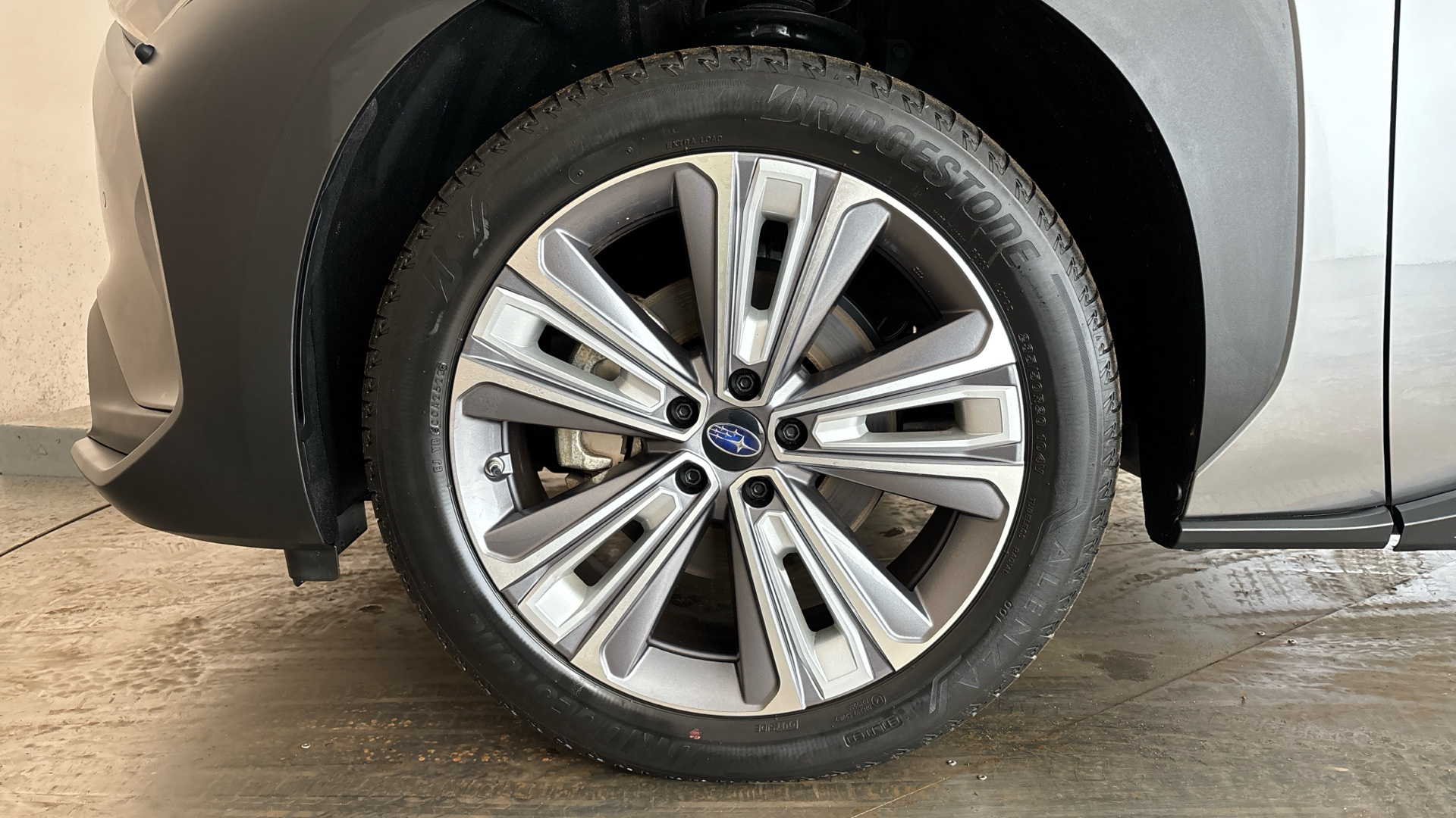 4058399 150kW Touring 71.4kWh 5dr Auto AWD