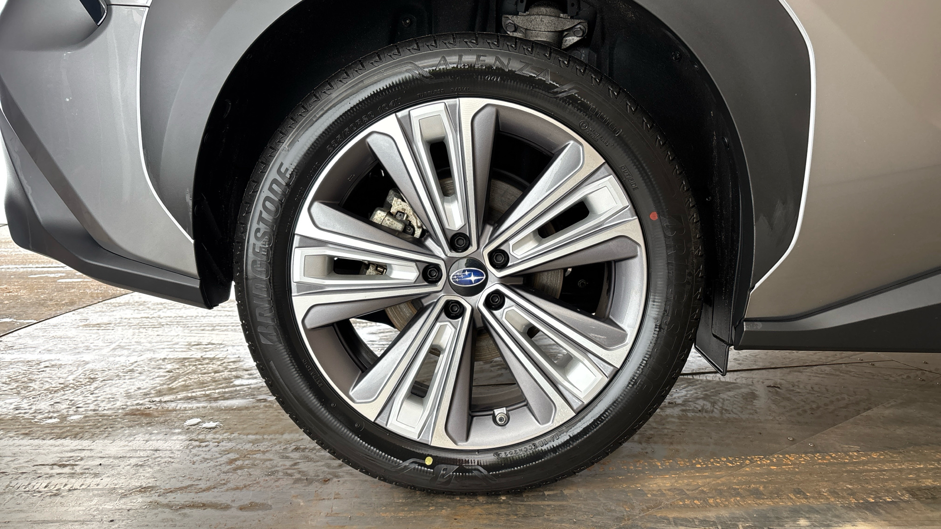 4058399 150kW Touring 71.4kWh 5dr Auto AWD