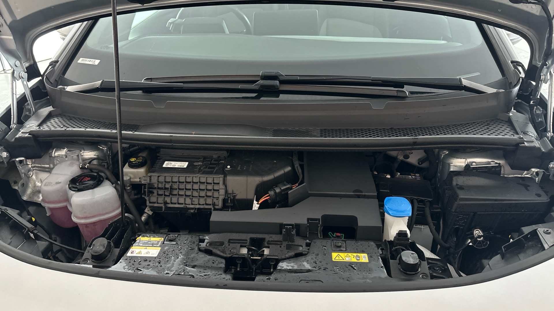 4020797 150kW Family Pro Performance 58kWh 5dr Auto