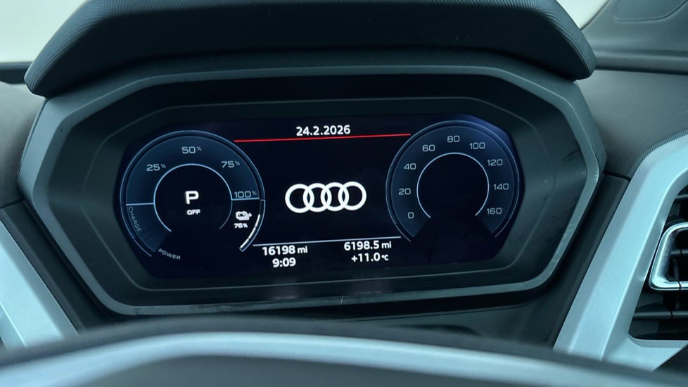 AUDI Q4 Image 13