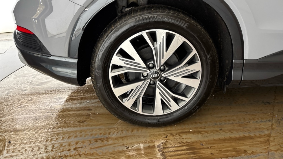 AUDI Q4 Image 19